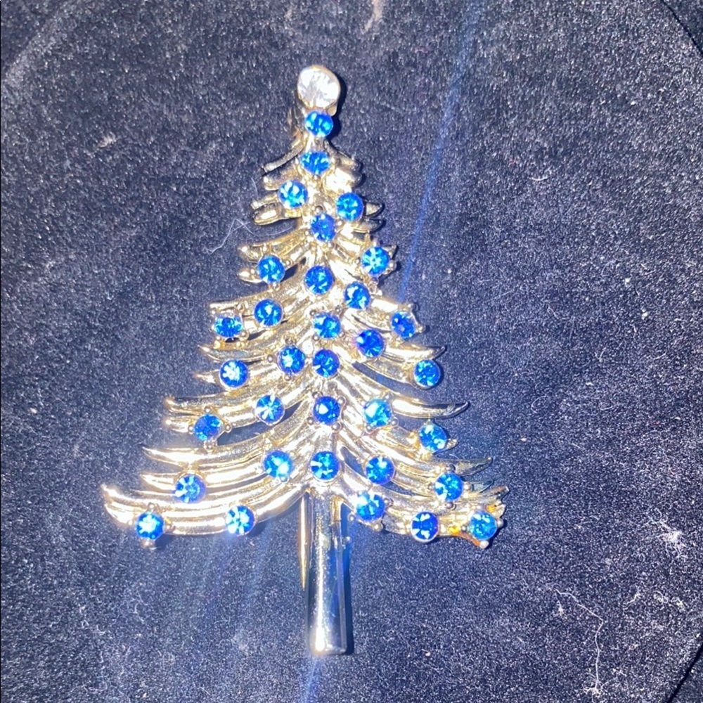 Vintage Dodds Silver and Blue Christmas Tree Brooch